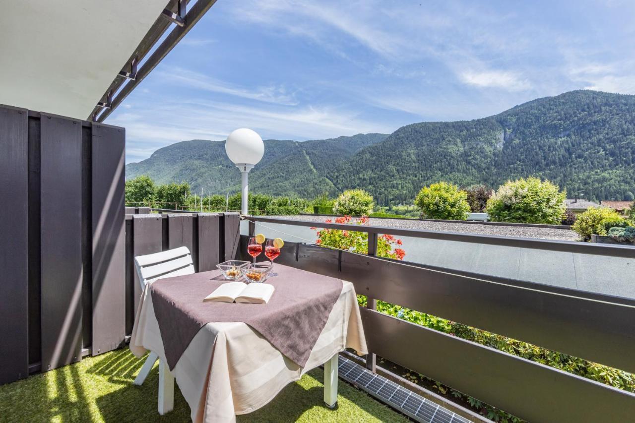Pippo Hotel Terzolas Exterior photo