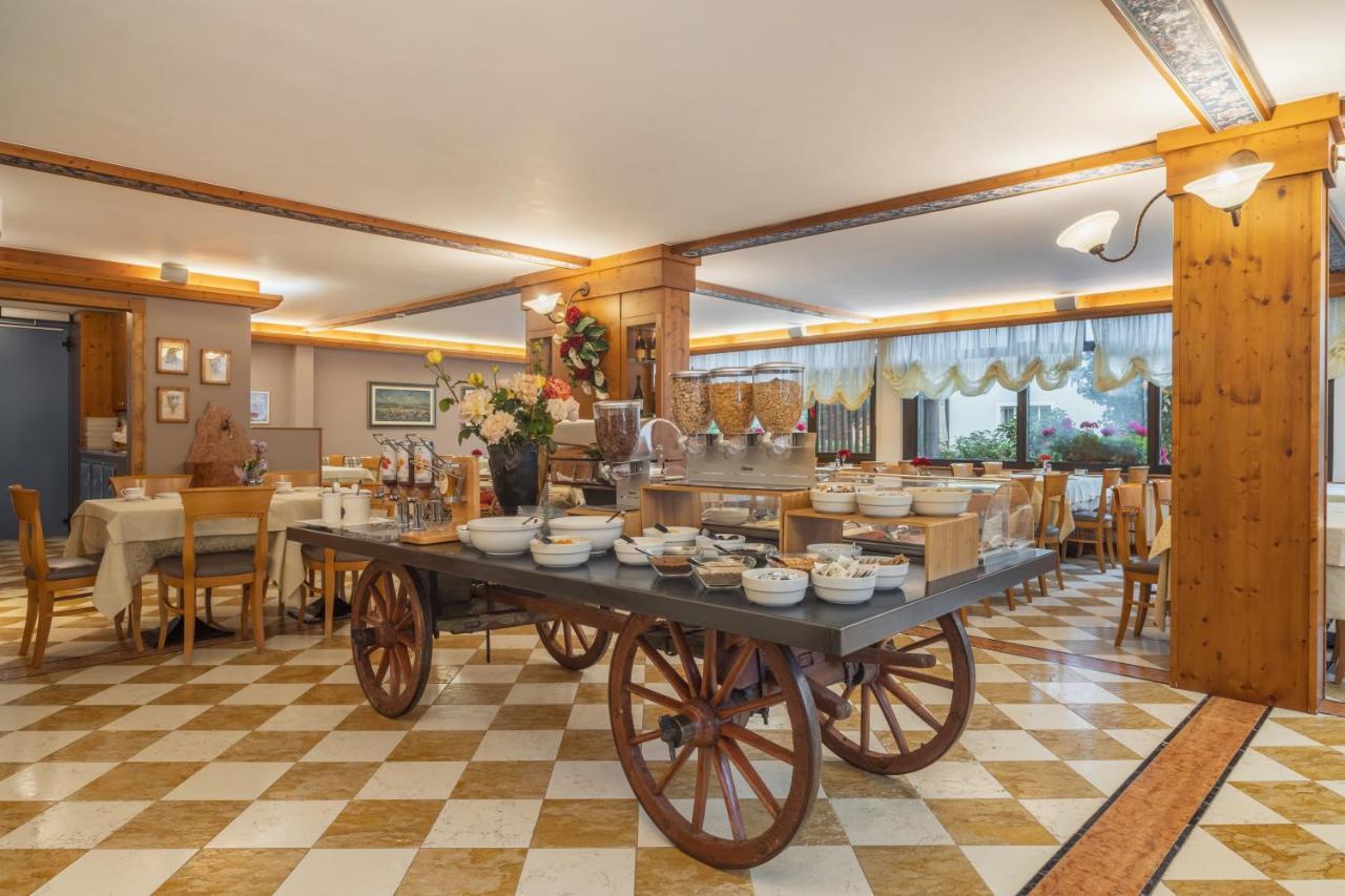 Pippo Hotel Terzolas Exterior photo
